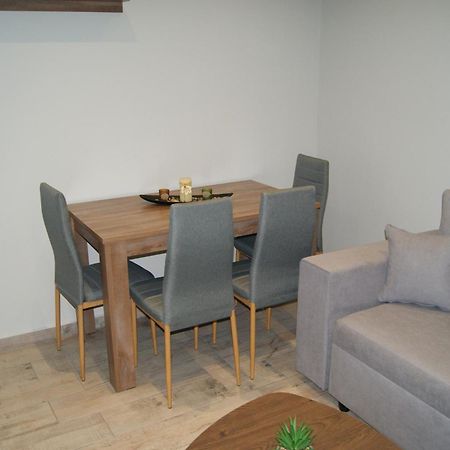 City Room Wolos Zewnętrze zdjęcie