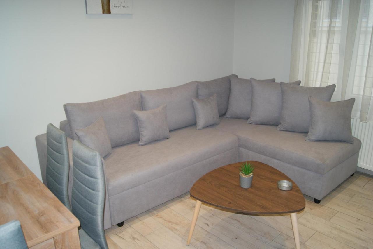 City Room Wolos Zewnętrze zdjęcie