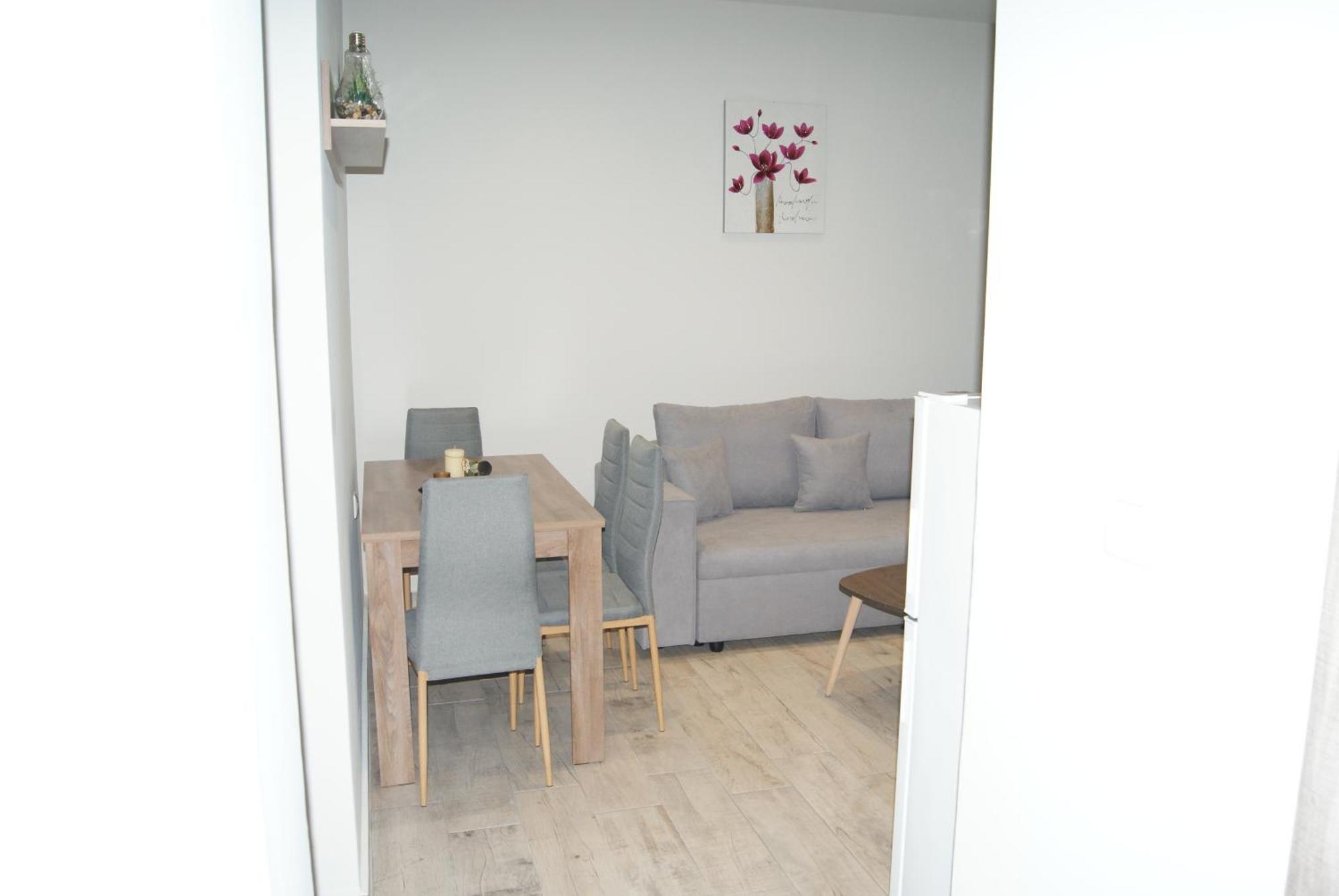 City Room Wolos Zewnętrze zdjęcie